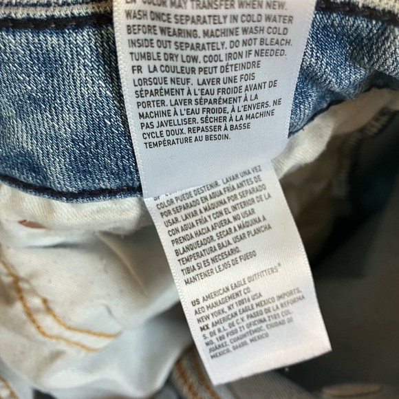 American Eagle Outfitters Light Blue Denim Jeans - Picture 8 of 10